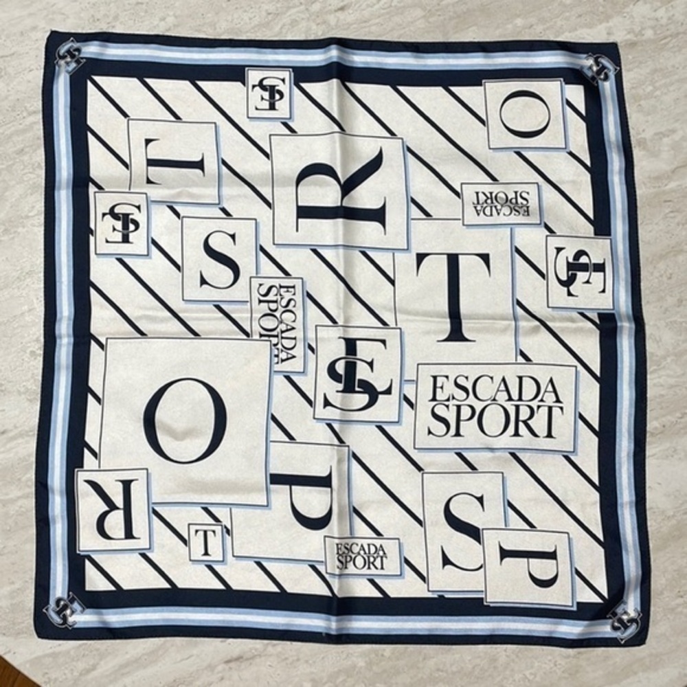 ESCADA SPORT 17x17 silk scarf